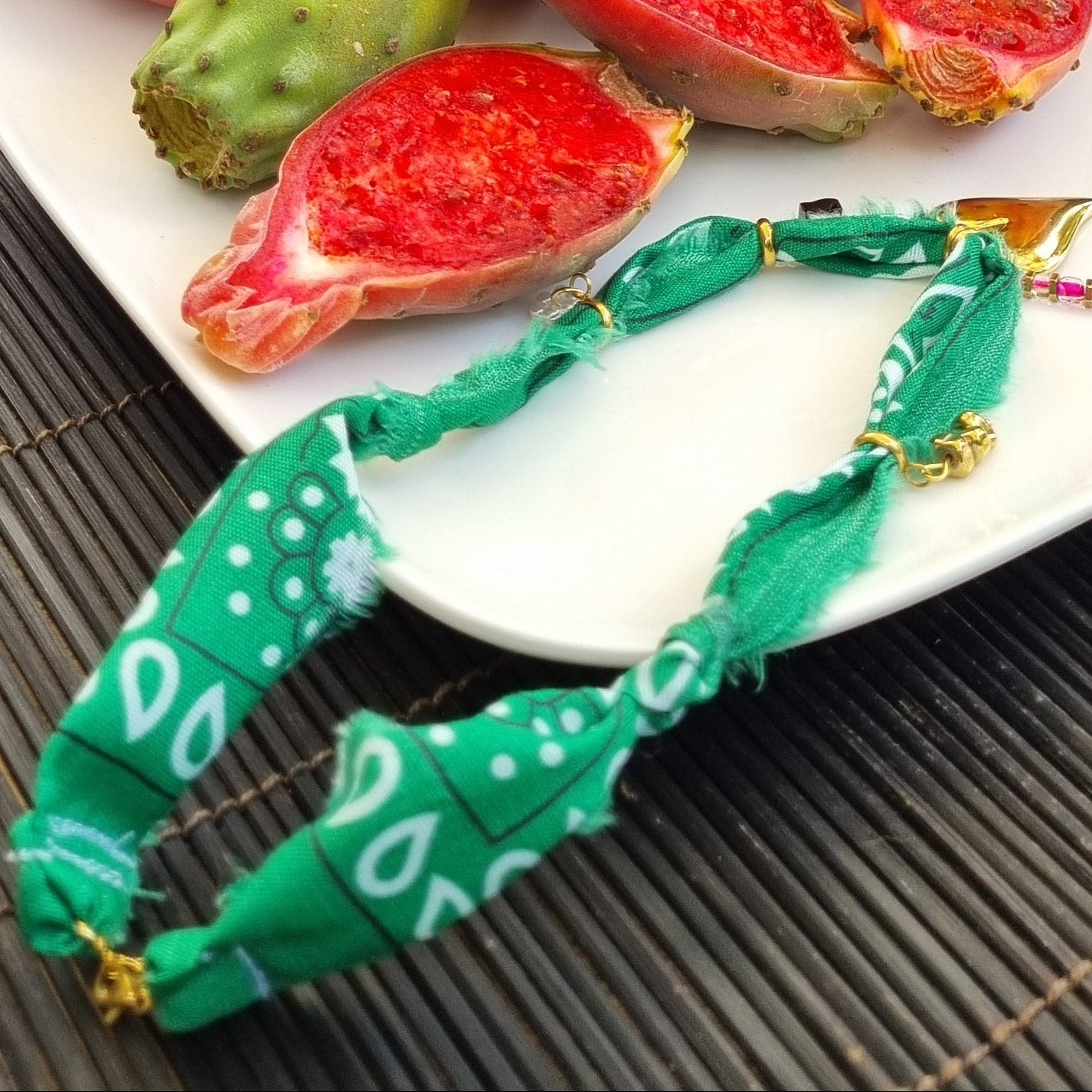 Ketting bandana hart steentjes groen
