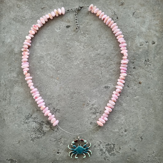 Ketting krab hanger natuursteen schelp