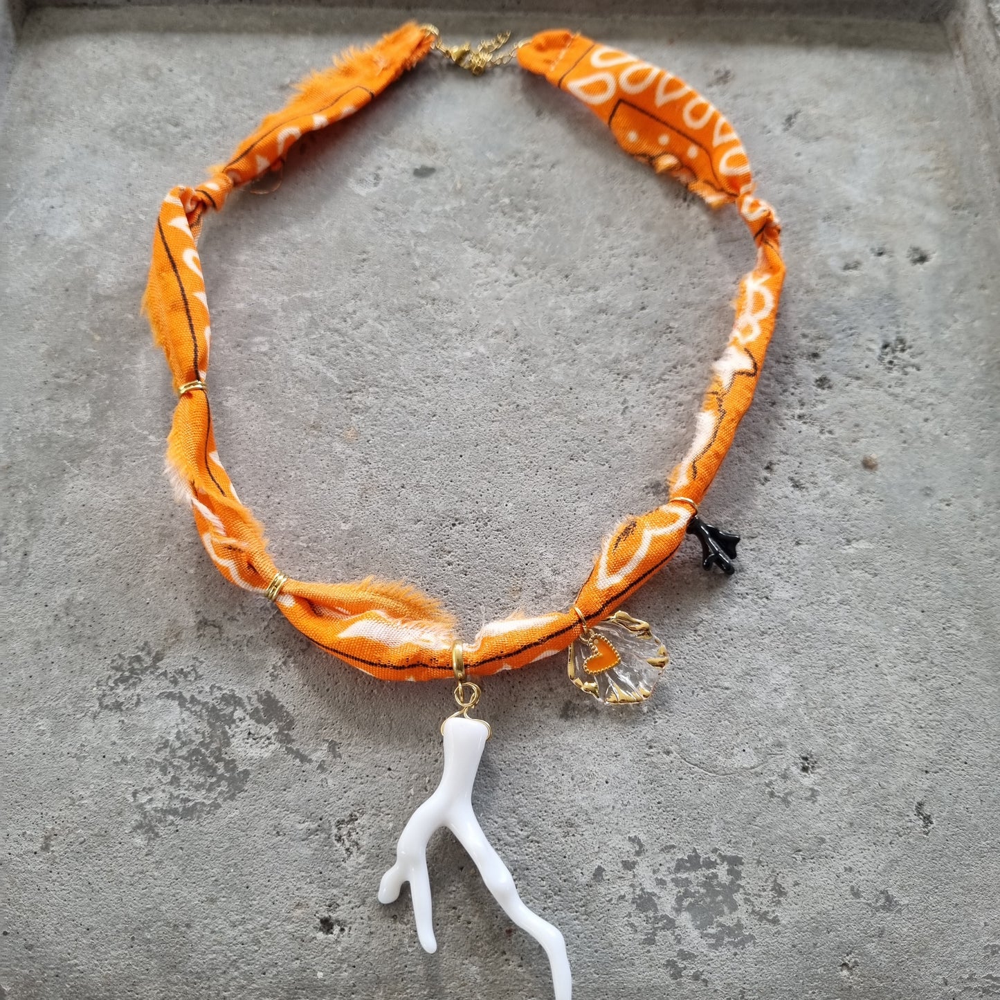 Ketting bandana koraal oranje