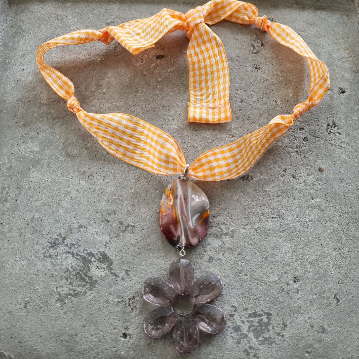 Ketting stof ruitjes blokjes bloem