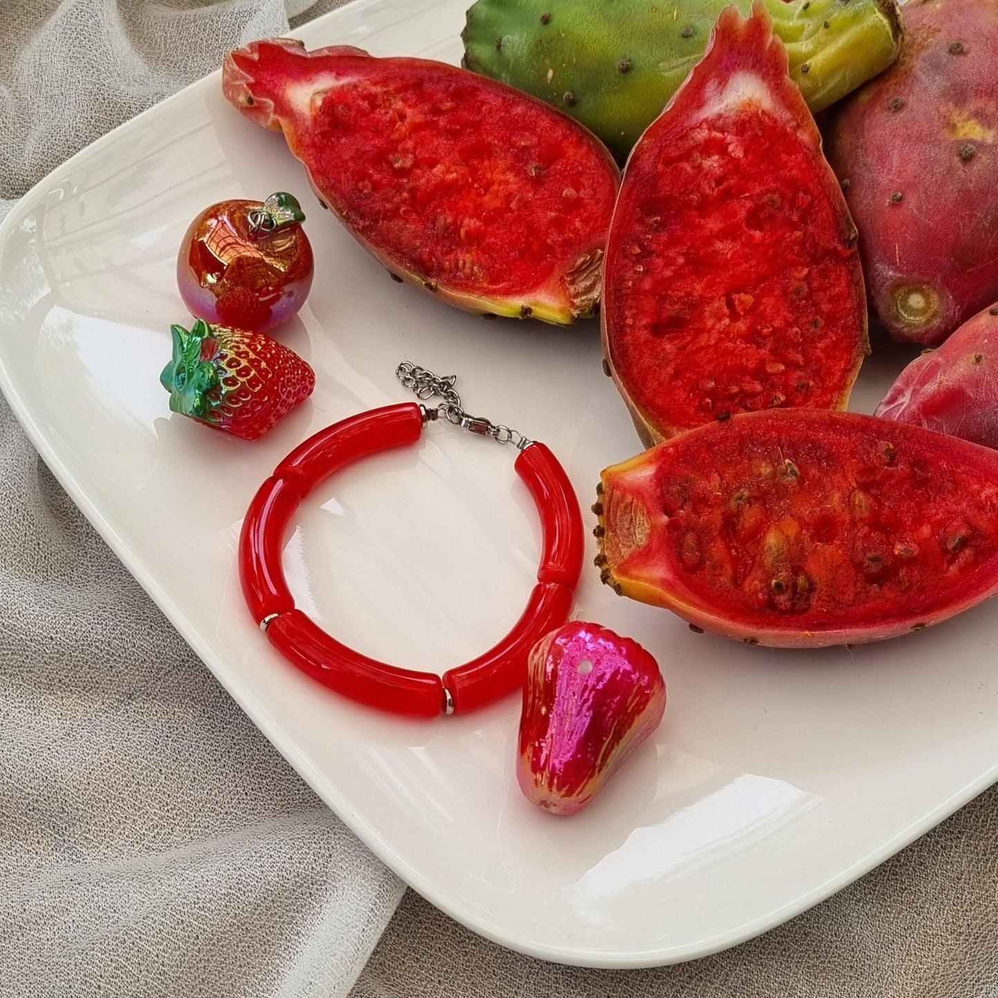 Armband tube kralen gebogen rood