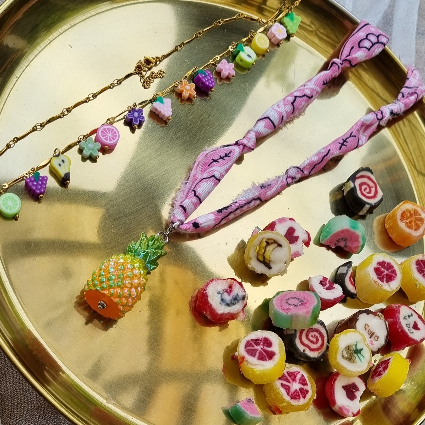Ketting schakels fruit bloemetjes goud