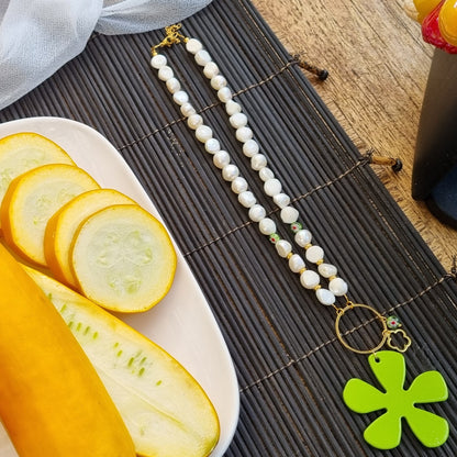 Ketting zoetwaterparels bloem groen