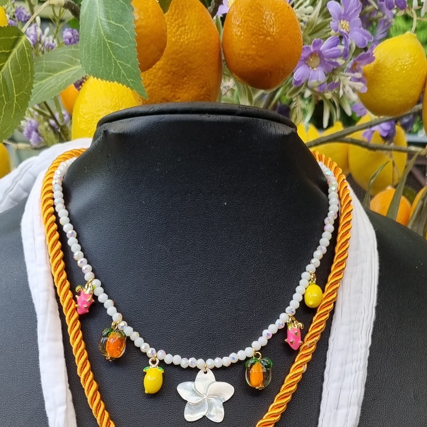 Ketting bloem hanger natuurlijk schelp kralen