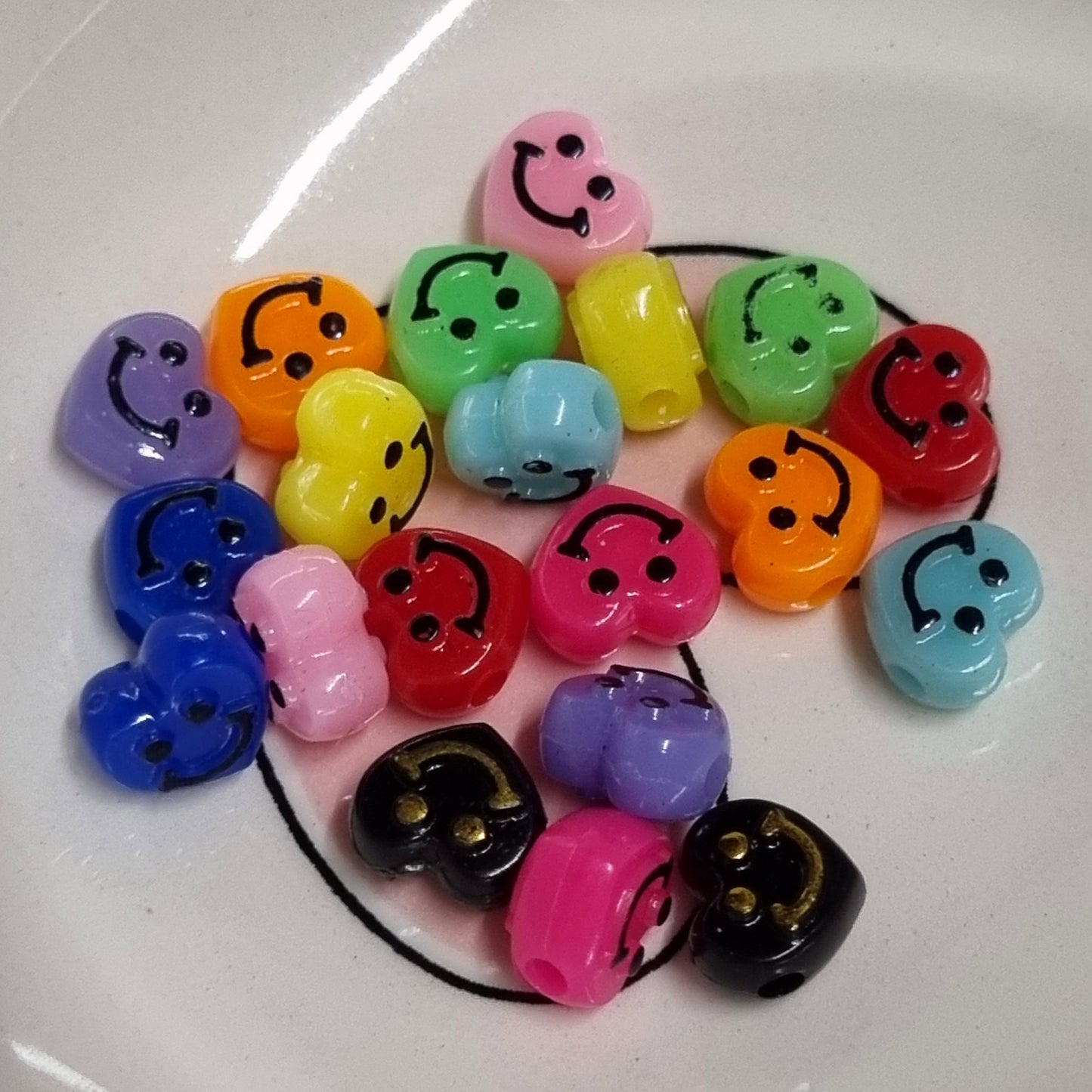 Kraal acryl smiley hart
