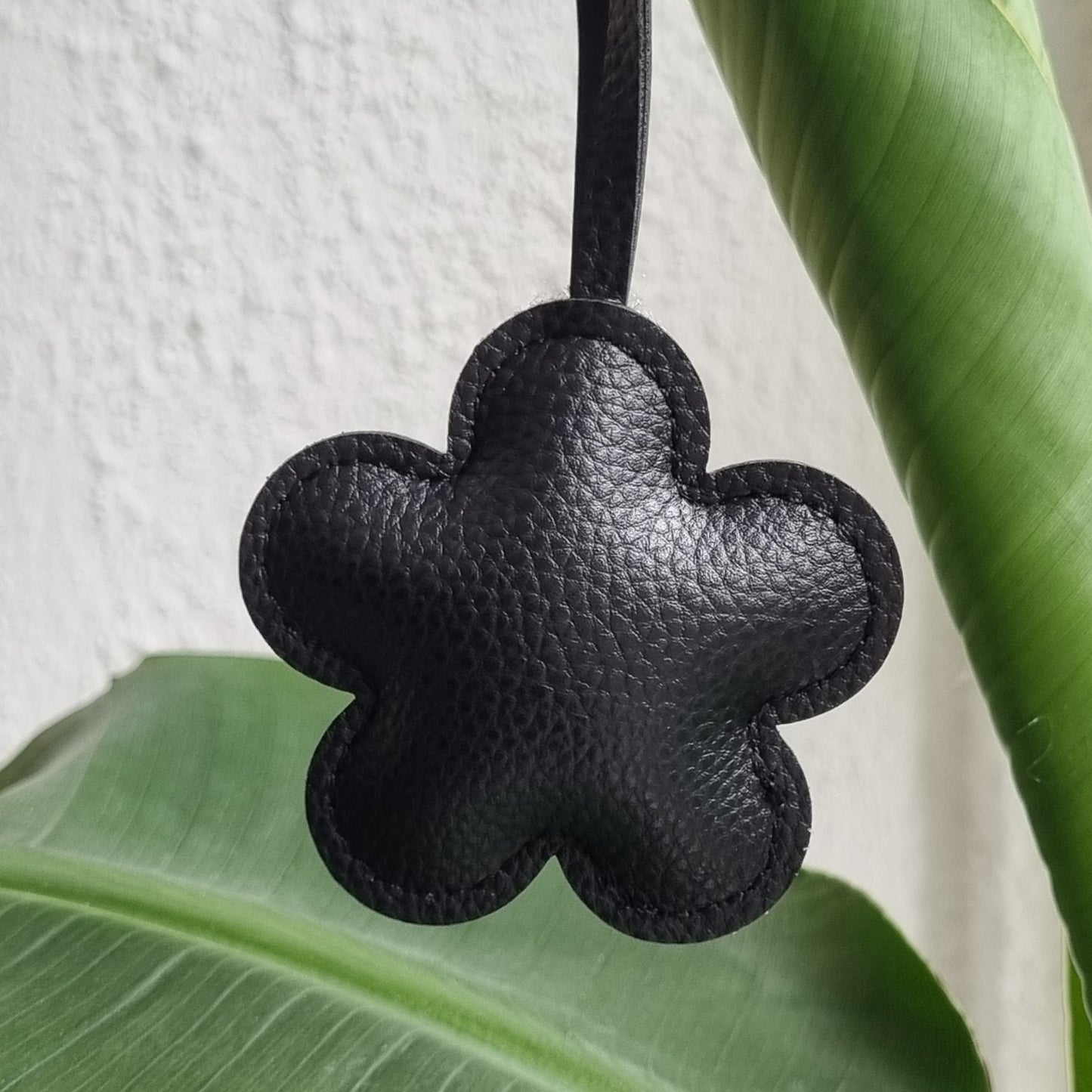 Tashanger bloem zwart