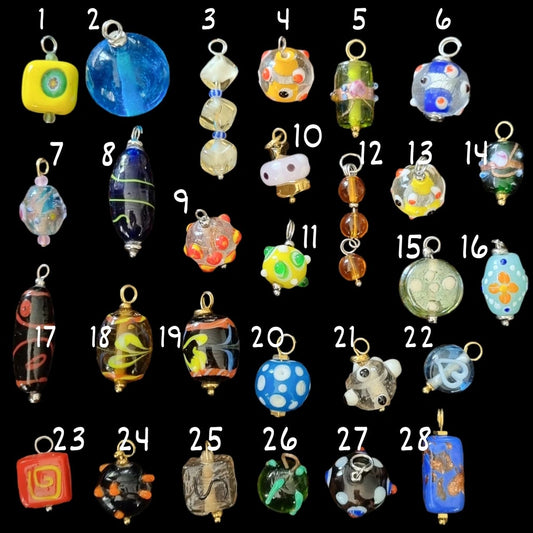 Bedels glas lampwork handgemaakt 2