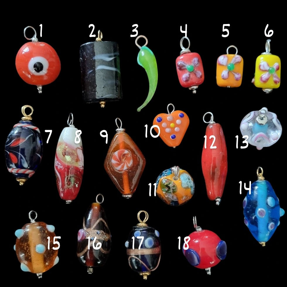 Bedels glas lampwork handgemaakt 3