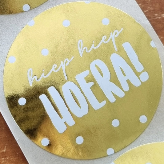 Sticker hiep hiep hoera goud